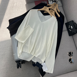 德国扬子纱羊毛~不对称慵懒风V领针织衫女长袖显瘦休闲宽松打底衫