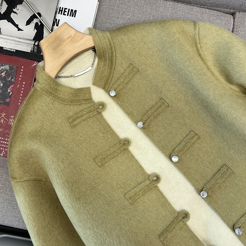 绵羊毛复古中式立领双面撞色外套