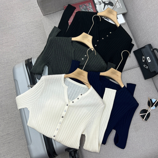 德国扬子纱羊毛~坑条纹针织衫开衫女V领单排扣百搭薄款长袖打底衫