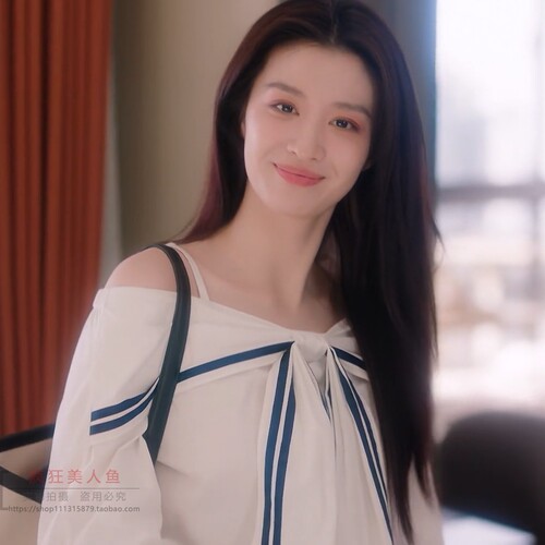 爱情有烟火王楚然钱菲同款蓝白条纹绑带蝴蝶结吊带衬衫百搭上衣女