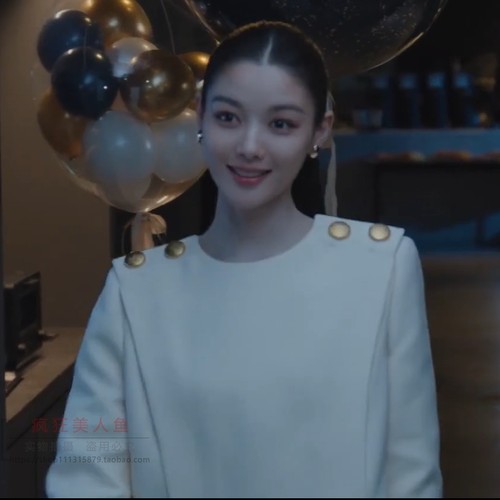 亲爱的x金裕贞白雅珍同款定制白色金属扣拉链圆领外套长袖上衣女