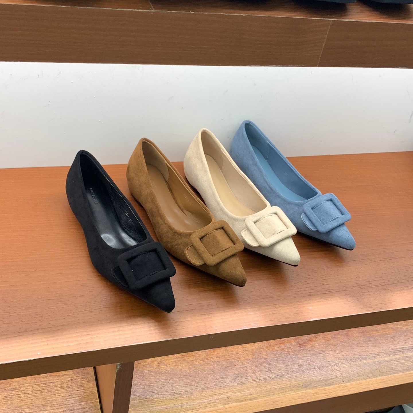 法式平底一字扣尖头绒面浅口瓢鞋绝美晚晚风温柔鞋百搭芭蕾单鞋女,女鞋,浅口单鞋,淘宝优惠券,粉丝福利购,淘宝优惠卷