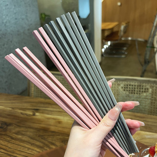 【颜值控的福音】抗菌合金筷子防滑设计不易发霉耐高温家用餐具筷