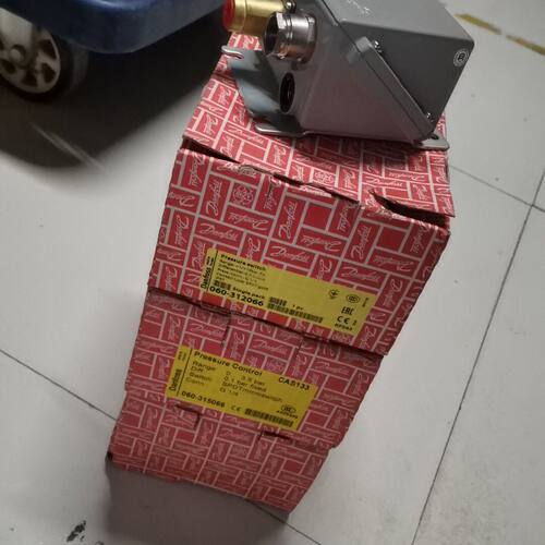 060-312066 060-315066 CAS133 KP543 丹佛斯压力开关议价维修