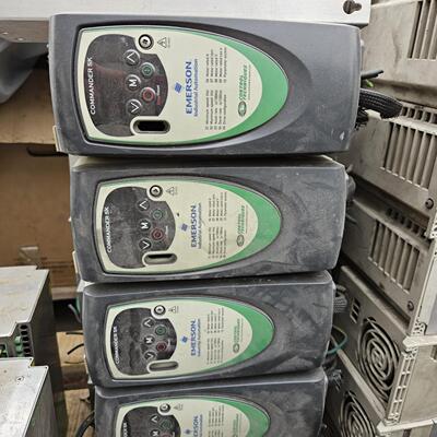 SKB3400110 艾默生变频器 1.1KW 380-480V 三相 工控备件议价维修