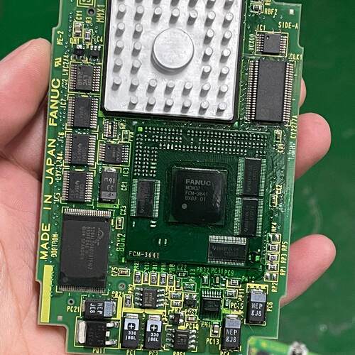 A20B-3300-0261 A20B-3900-0131发那科CPU工控小板议价维修