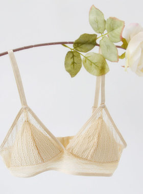 超薄法式内衣三角杯蕾丝少女夏季薄款无钢圈性感大胸显小胸文胸罩