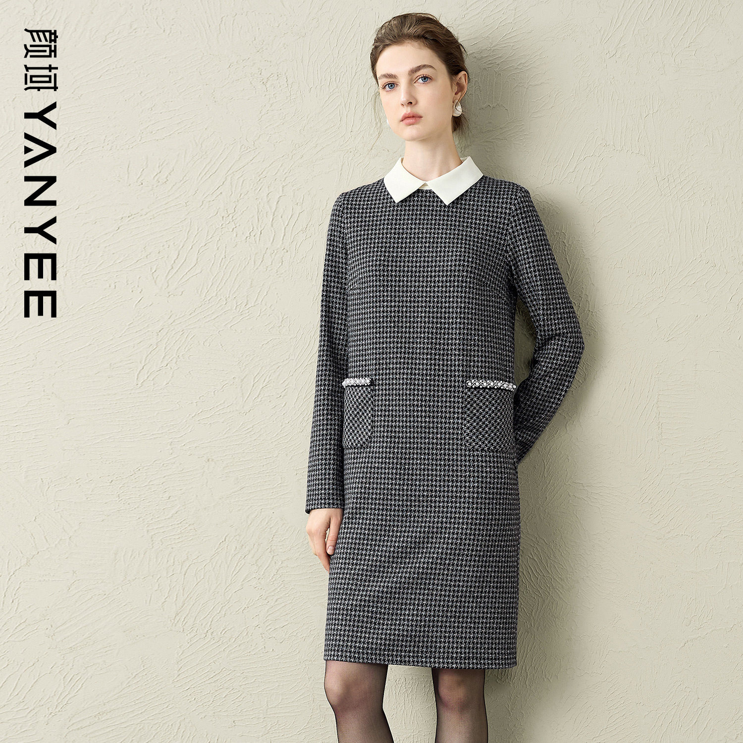 颜域长袖娃娃领直筒连衣裙