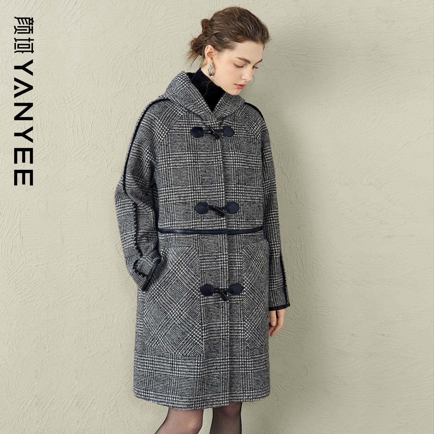 颜域黑白格纹毛呢大衣女2025冬季新款宽松大气中长款气质连帽外套