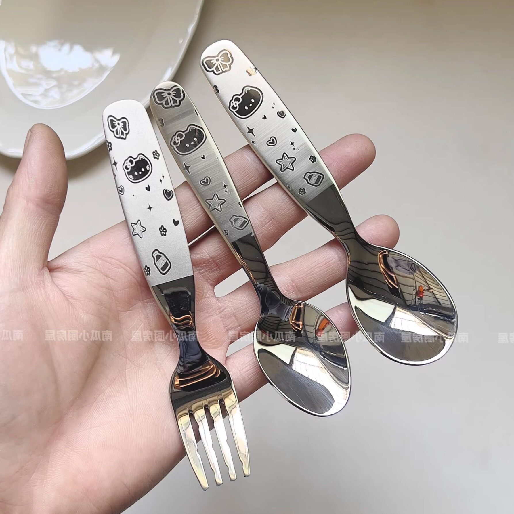 南瓜小厨房304不锈钢儿童餐具4件套KT猫勺叉子筷收纳盒宝宝吃饭勺