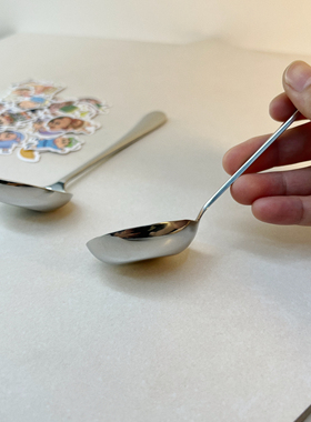 316L不锈钢圆勺子长柄韩式勺西瓜勺小汤匙家用可爱儿童吃饭调羹勺