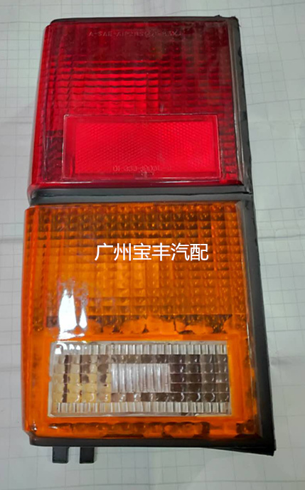 适用于切诺基改装 213 2500 2700 北汽骑士 JEEP后尾灯 左 右