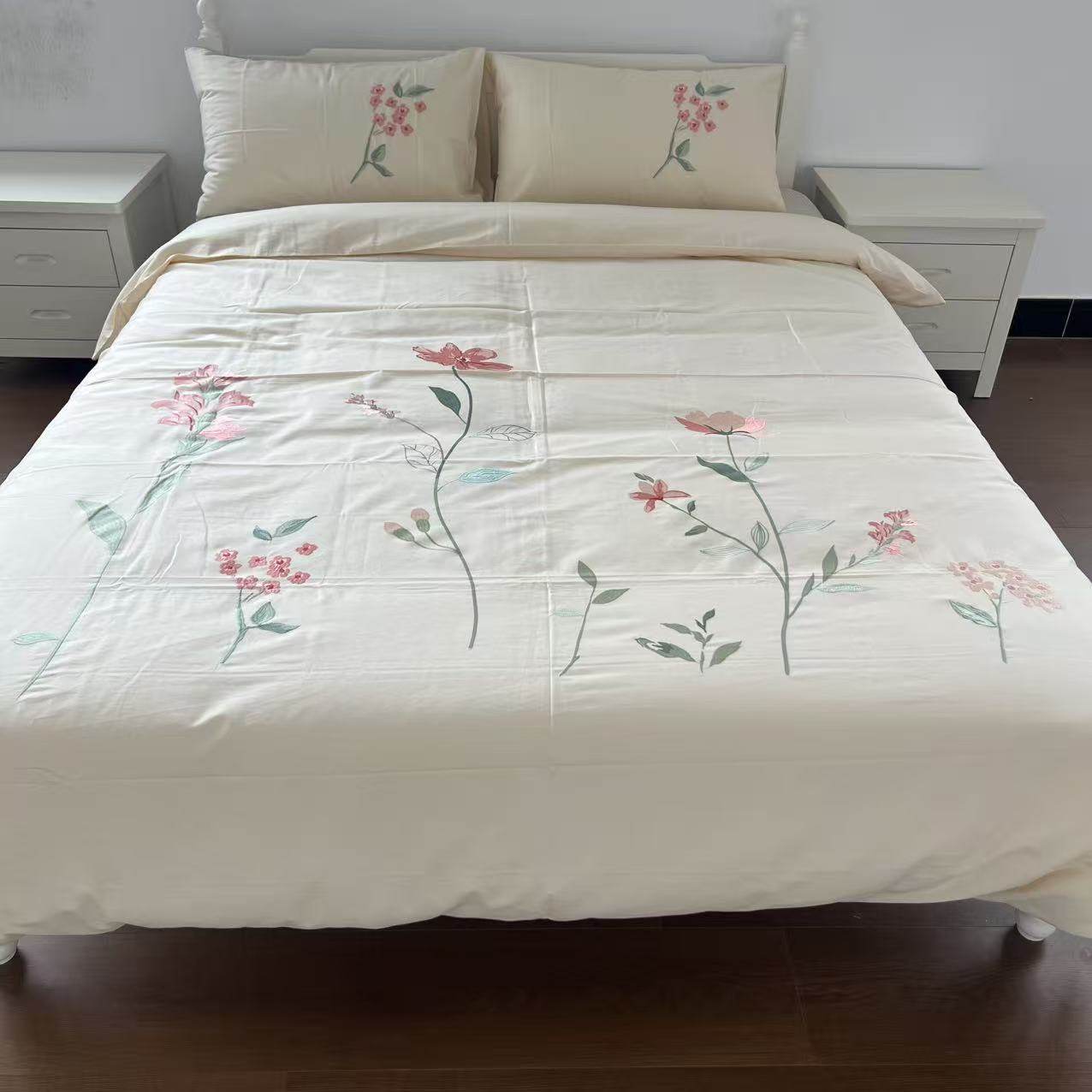 精致鲁绣！外贸出口刺绣四件套全棉纯棉斜纹绣花被套被罩床品套件