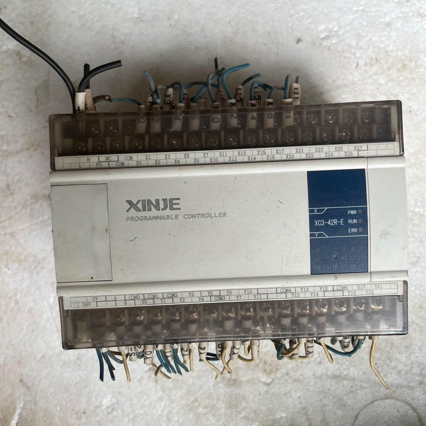信捷XC3-42R-E,1只,成色实拍图,功能包好考虑清楚看议价