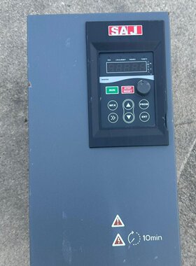 三晶变频器VM1000-4T015GB/18R5PB重载15议价
