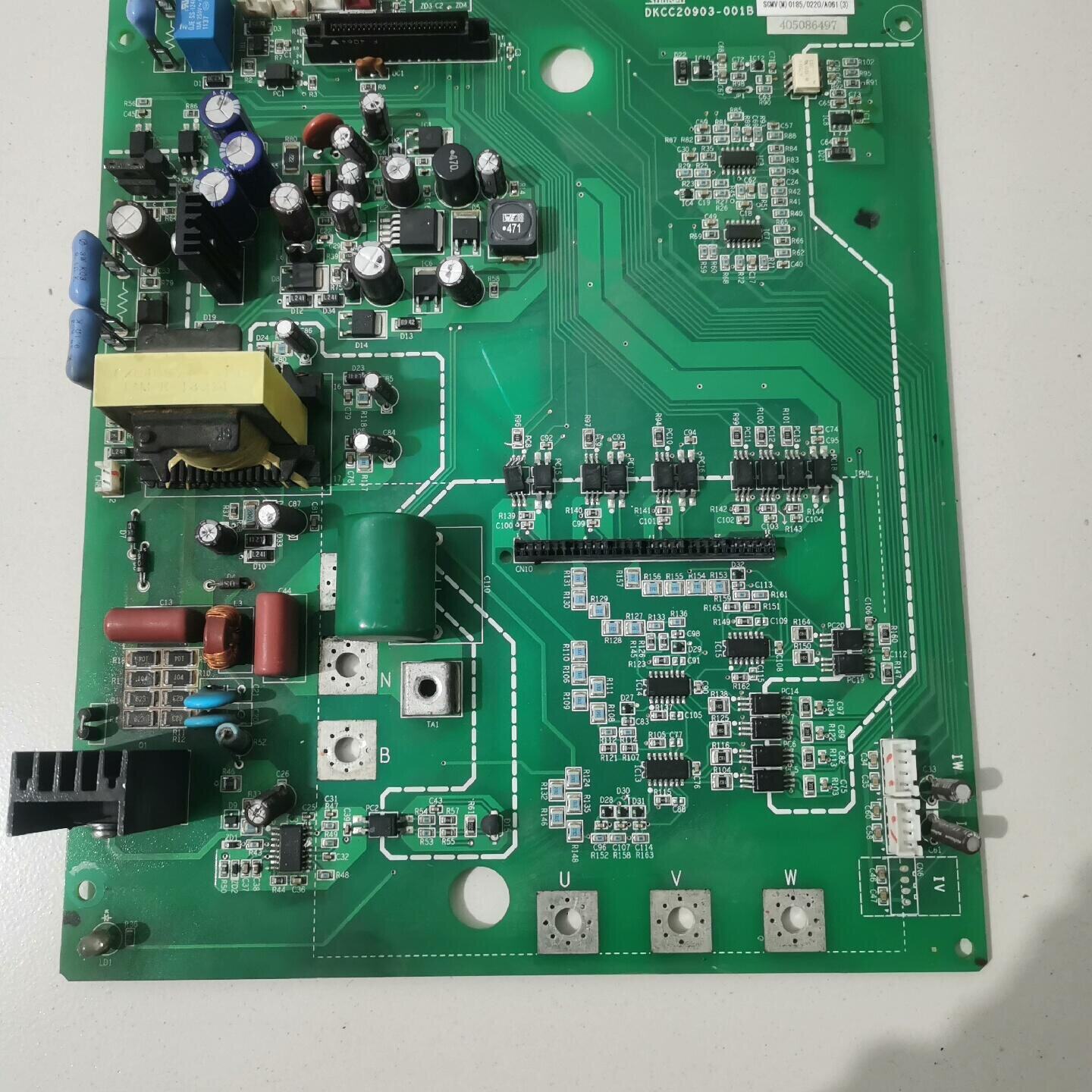 三肯VM06电源驱动板DKCC20903001B185议价