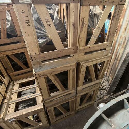 2级18.5千瓦输出轴48立卧两用带地脚带法兰盘带议价