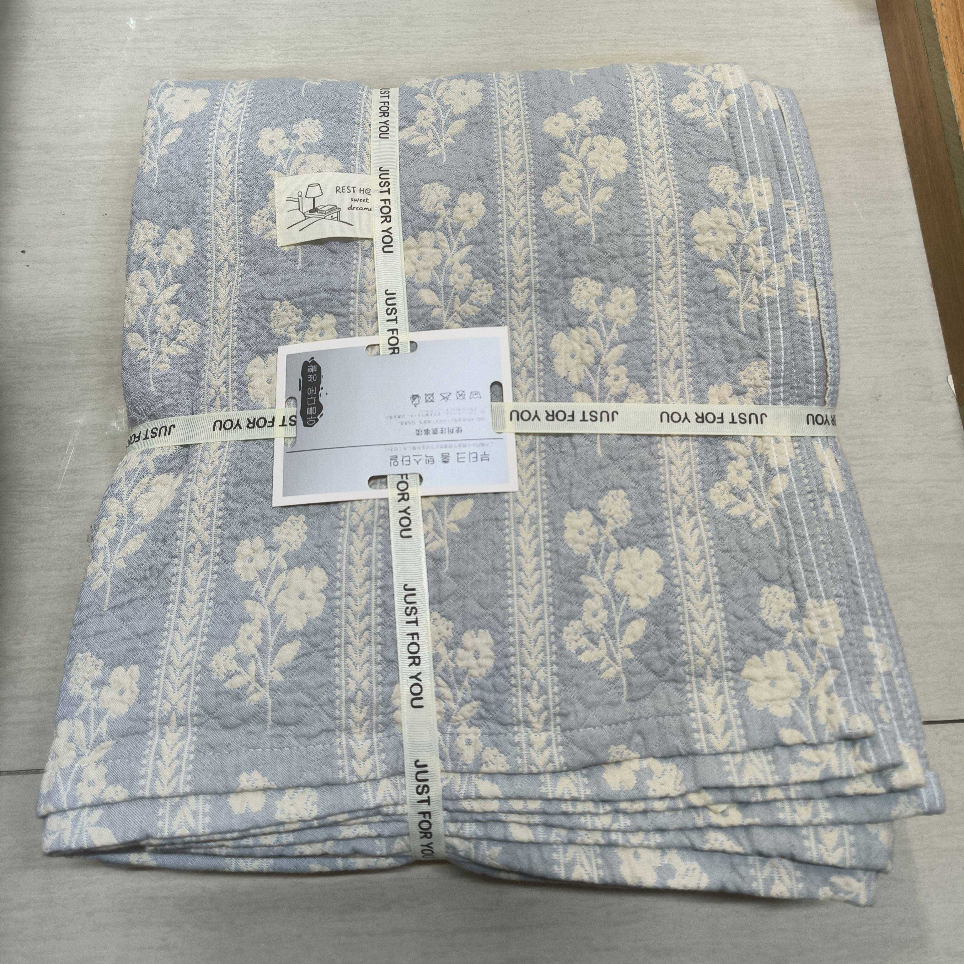 实体店新款纯棉水洗四层纱布提花双人加大床单A类毛巾被枕巾床盖