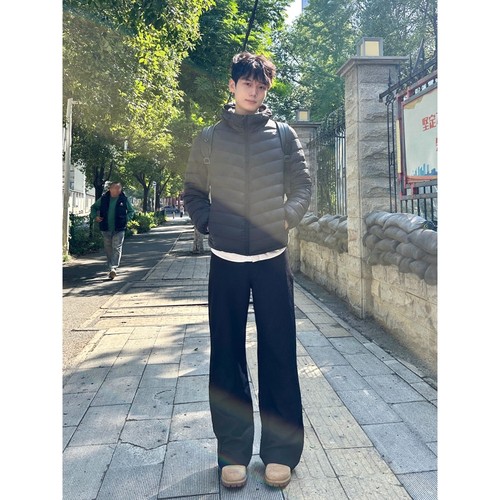 男秋冬微喇直筒裤美式黑色牛仔裤