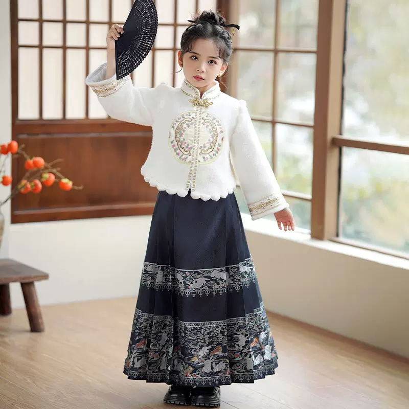 过年服女童马面裙中国风唐装冬季套装2026新款儿童汉服古风拜年服