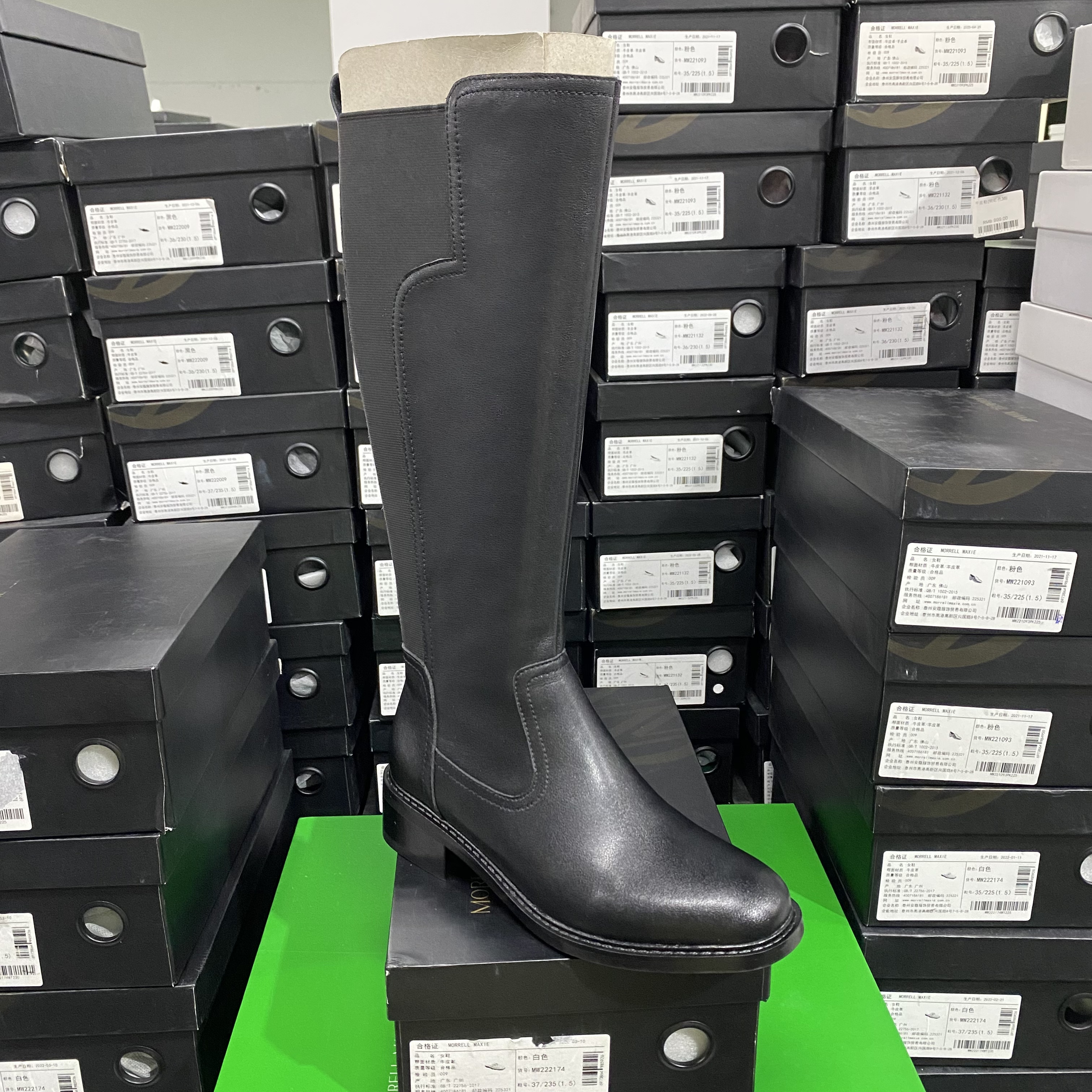 专柜正品牛皮织物侧拉链显瘦秋冬不过膝平底长筒靴JQ6黑色