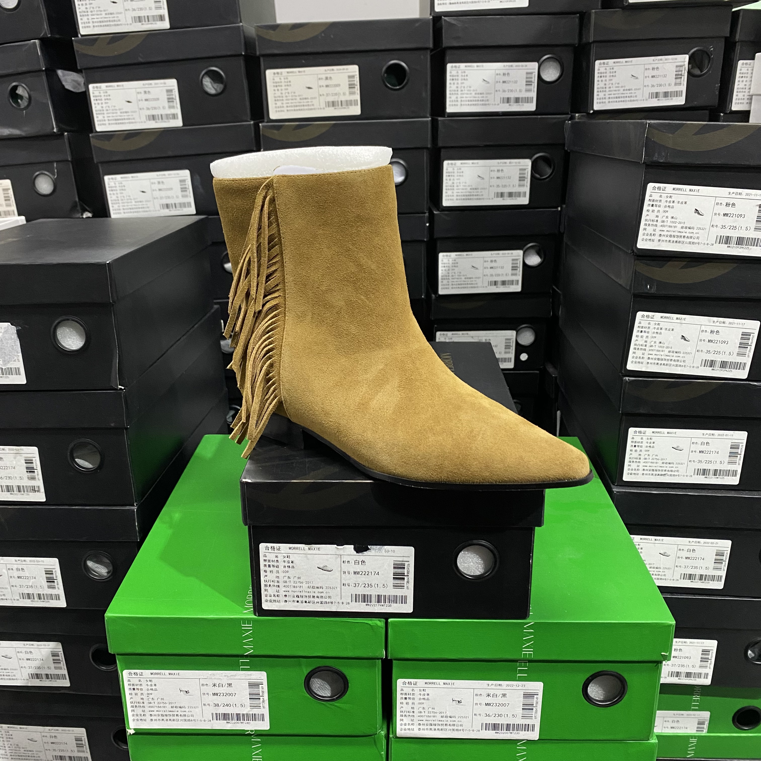 实体专柜意大利设计师轻奢品牌牛反绒流苏经典短靴Q333驼色