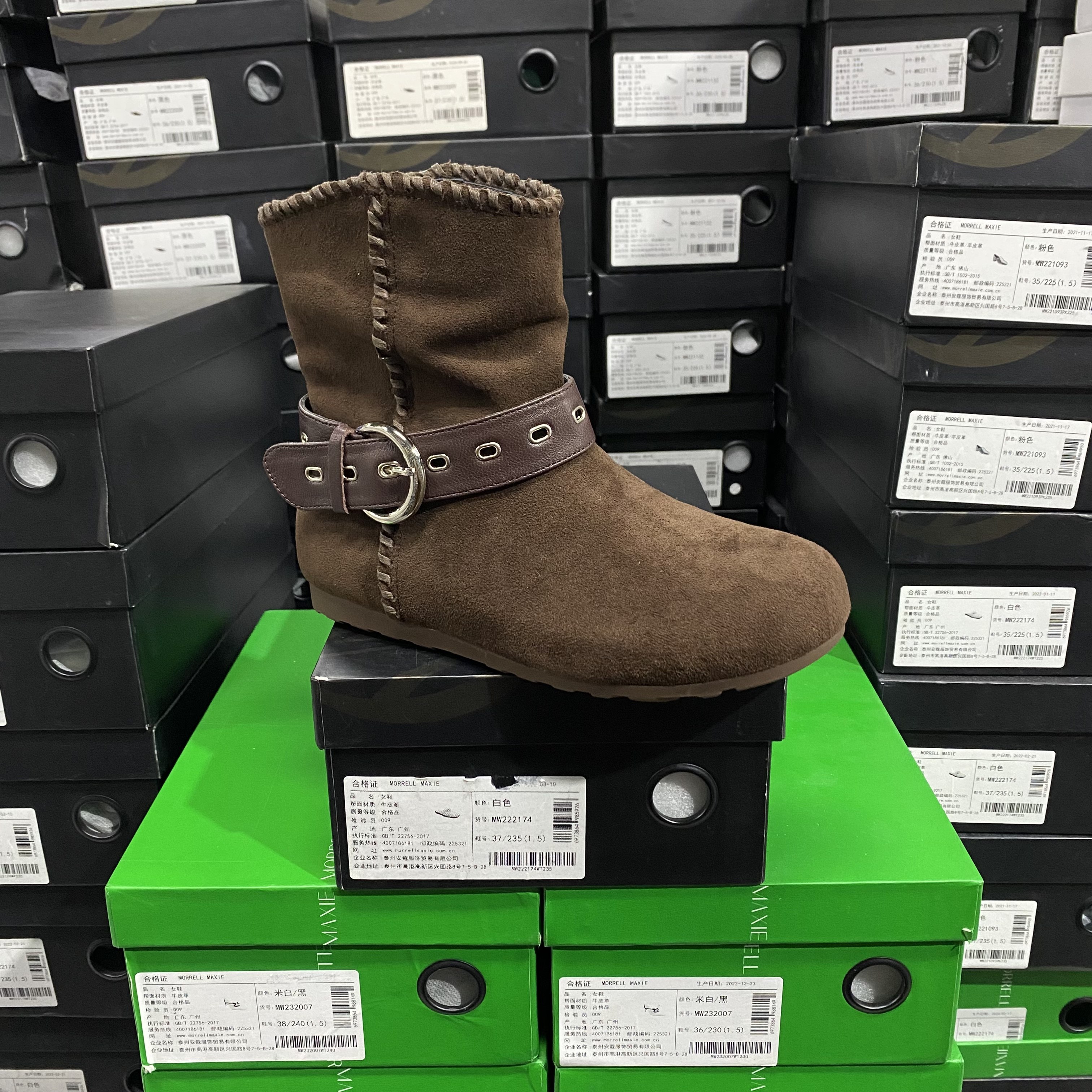 实体专柜意大利设计师轻奢品牌复古绒面羊皮爆款短靴311R咖色,女鞋,时装靴,淘宝优惠券,粉丝福利购,淘宝优惠卷