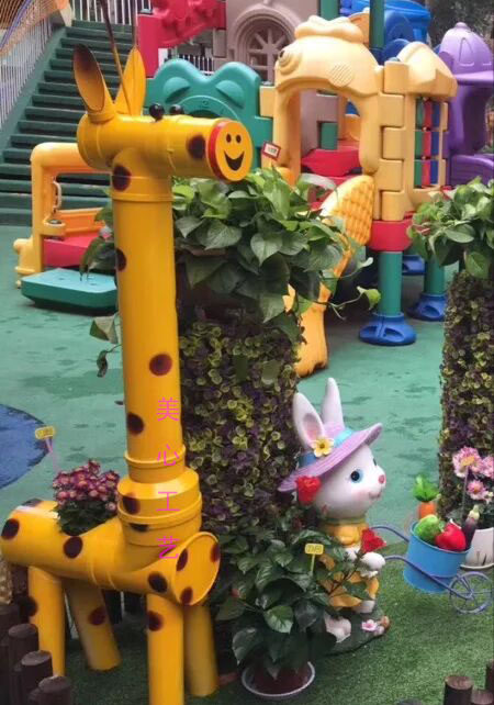 新款长颈鹿幼儿园装饰工艺品pvc管道花盆土培水管种菜水管幼儿园