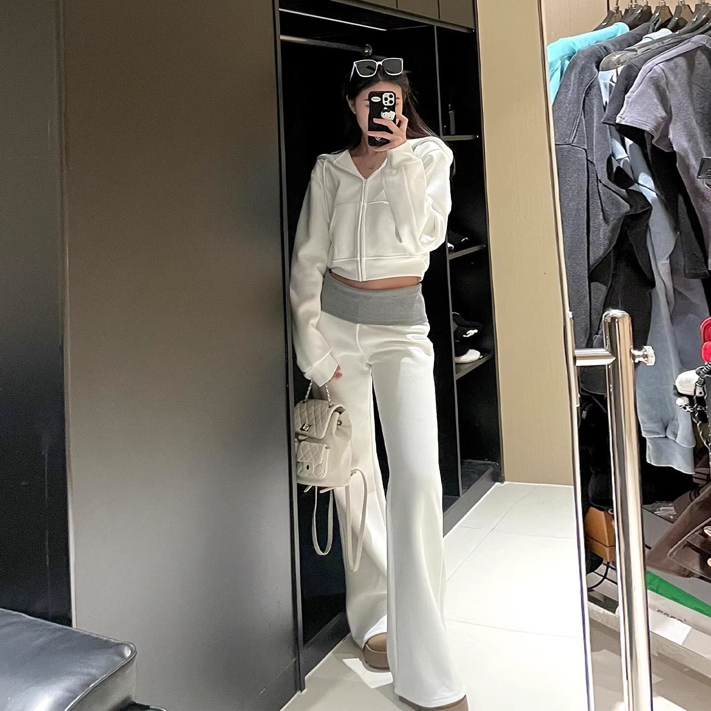 连帽拉链加绒加厚白色长袖卫衣外套低腰微喇叭休闲长裤两件套女春,女装/女士精品,时尚套装,淘宝优惠券,粉丝福利购,淘宝优惠卷