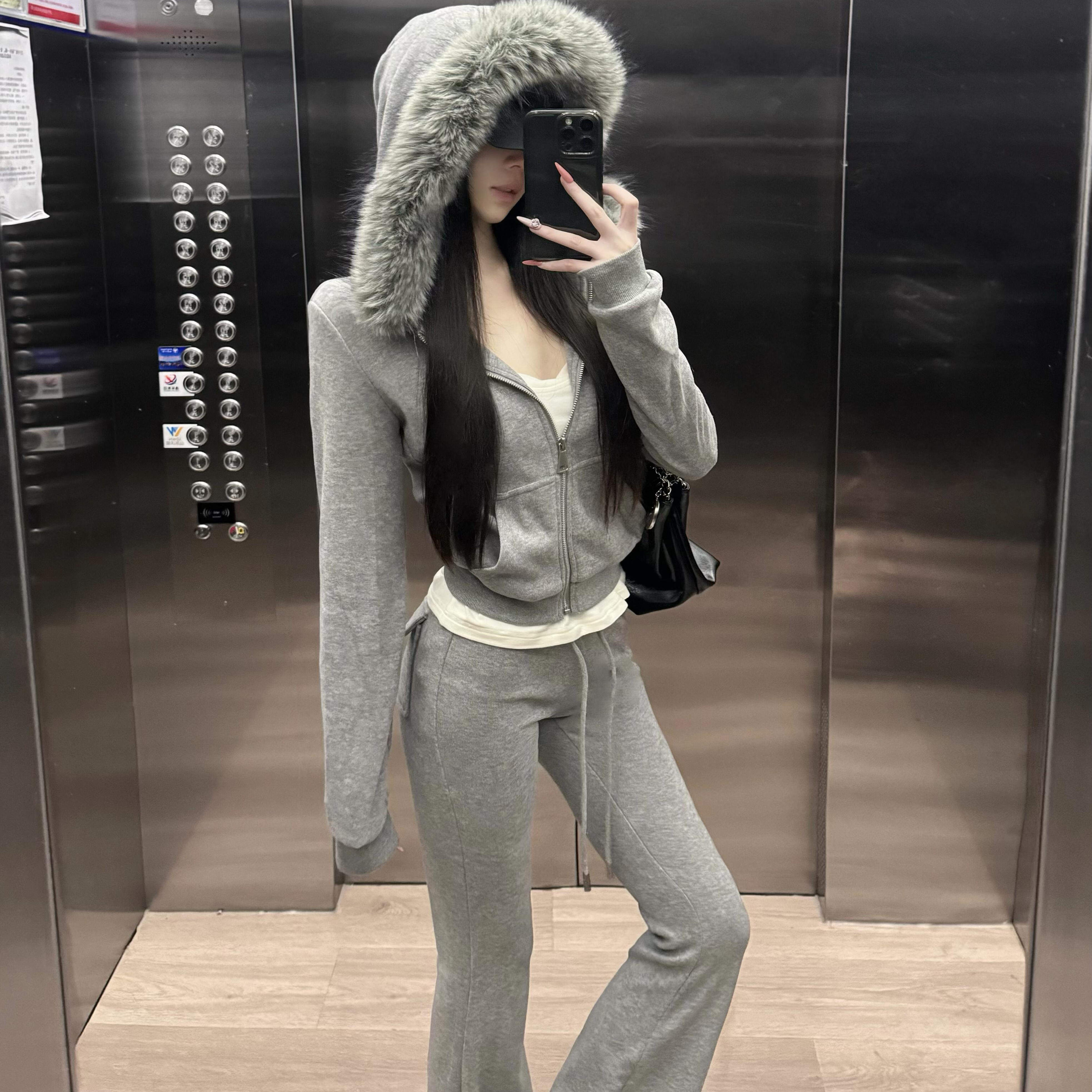 修身灰色毛领连帽加绒卫衣外套休闲套装女冬季高腰微喇叭裤两件套,女装/女士精品,时尚套装,淘宝优惠券,粉丝福利购,淘宝优惠卷