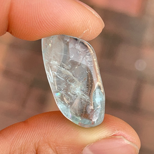 天然无烧无注胶无填充无任何处理的海蓝宝随形原石抛光吊坠项链