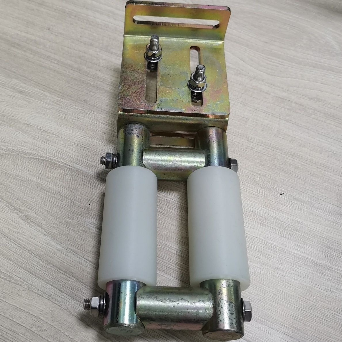 徐工吊车配件电脑线支架导线轮走线轮滚轮大臂测长线过线轮支架