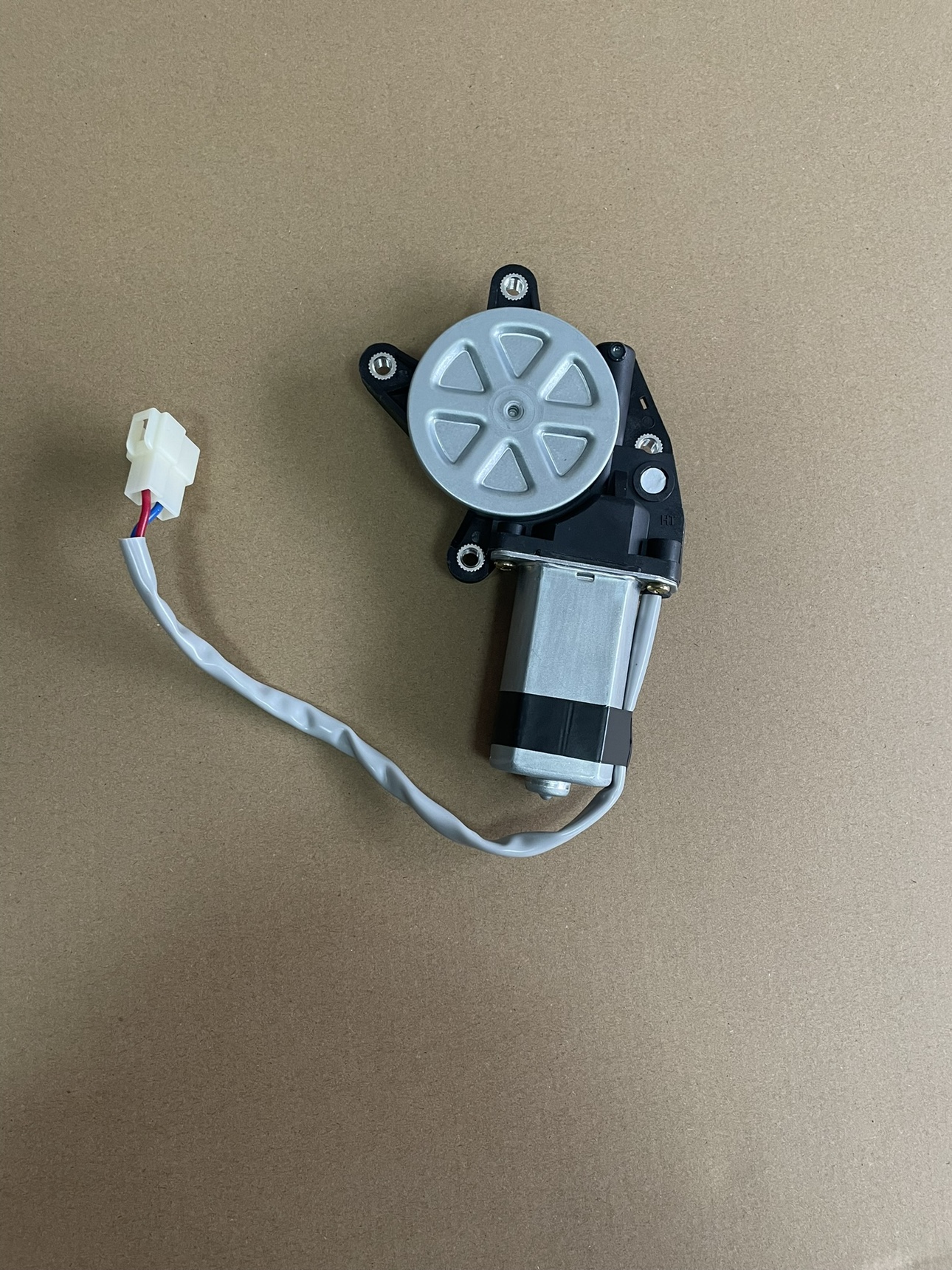 徐工吊车配件 25k 25k5-1 25k5c 玻璃升降器电机 xct25摇窗电机