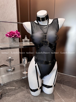 LonelyDance紧缚我*重工设计多件套束缚复杂工艺御姐制服套装女