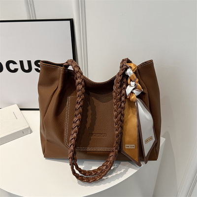 大容量上班通勤托特包