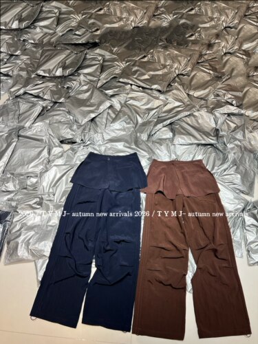 欧洲站26春夏新款时尚褶皱屁帘工装直筒裤女松紧腰抽绳束脚休闲裤