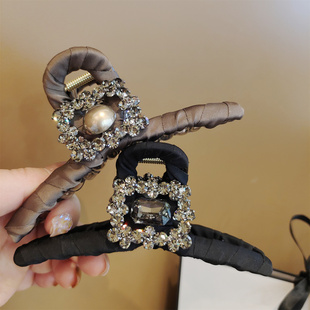 韩国进口高级感咖色抓夹精致黑色闪钻珍珠鲨鱼夹小香风后脑勺发夹