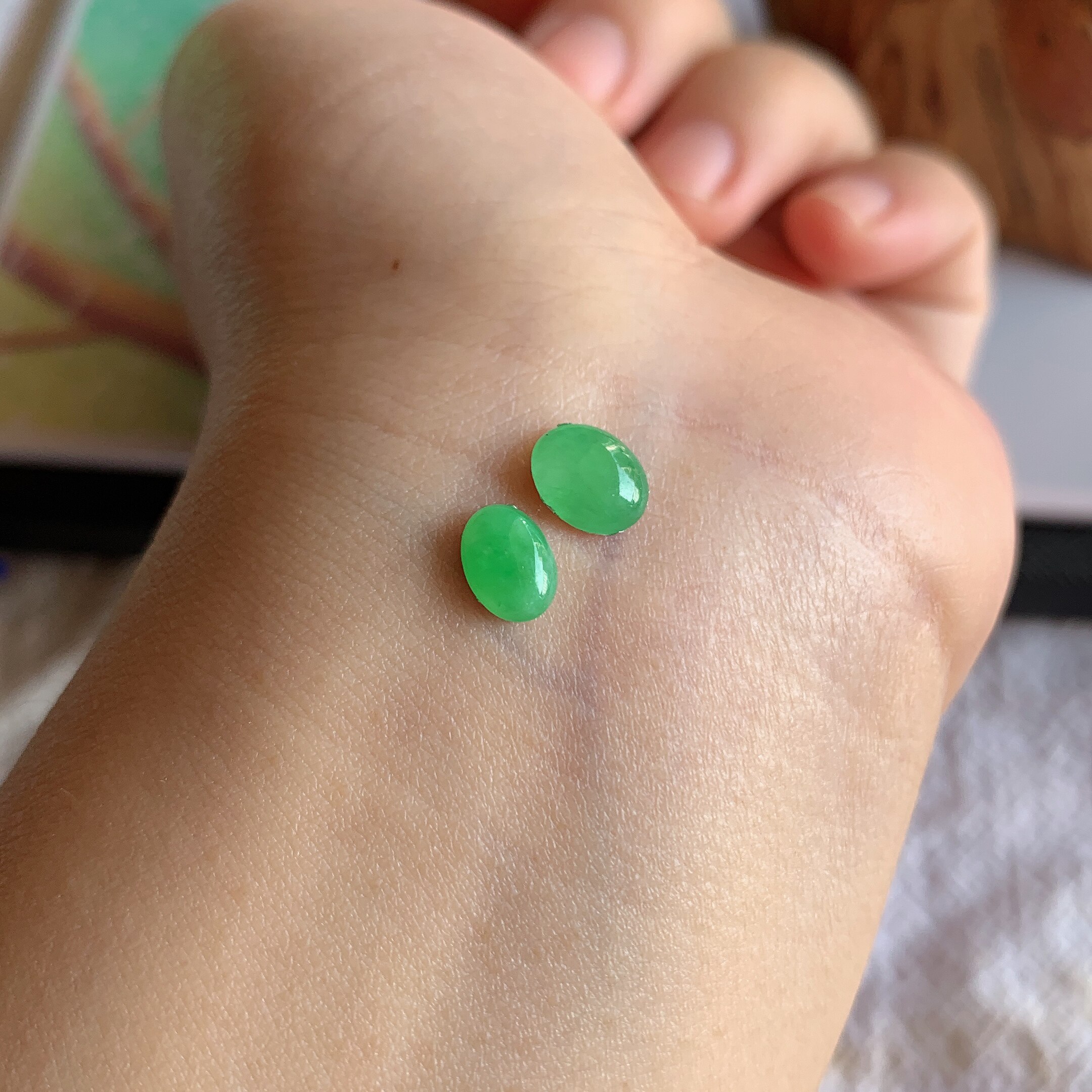 缅甸天然A货翡翠冰糯种满色蛋面镶嵌件老坑玉翡翠满绿蛋面戒面2颗