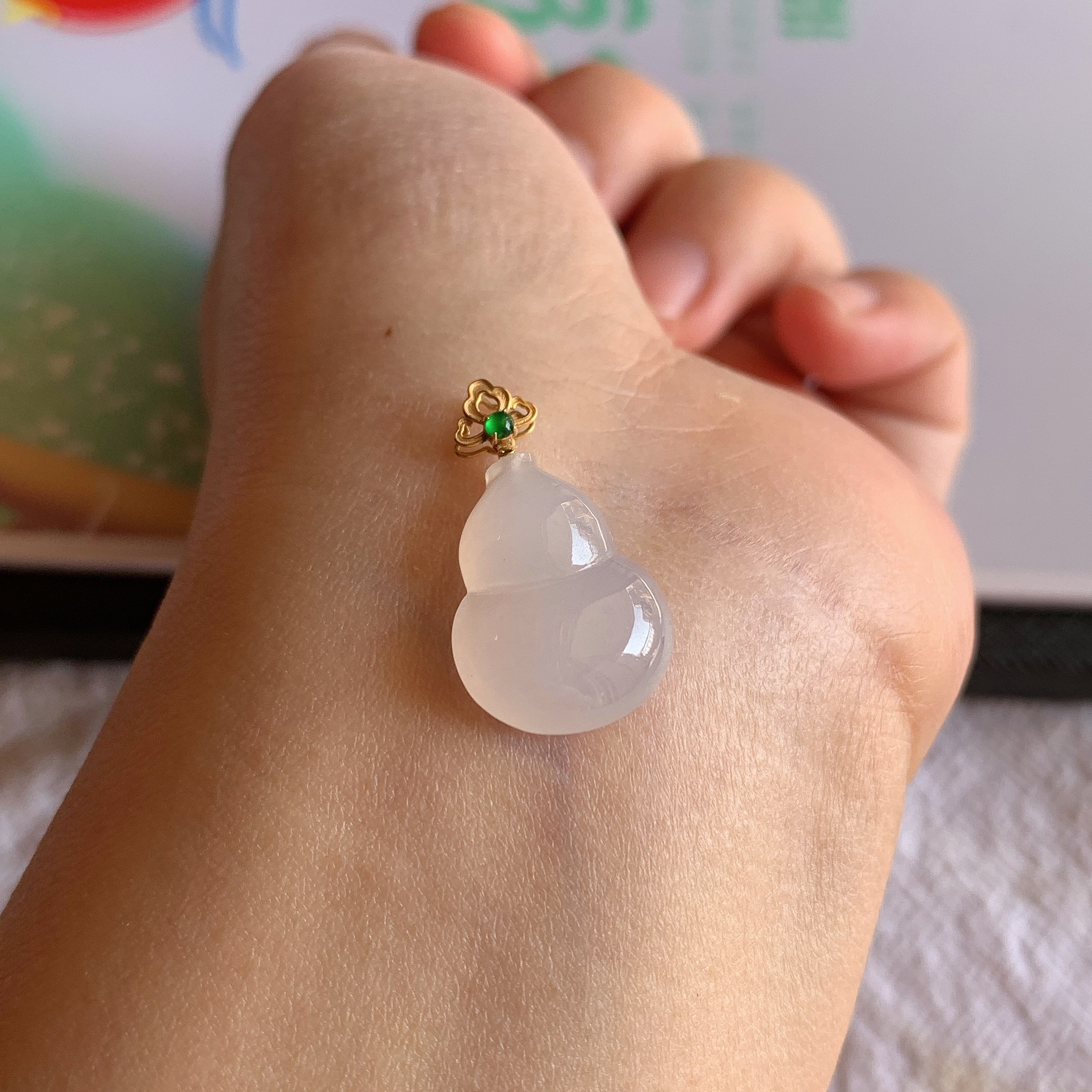 缅甸天然A货翡翠18K金扣头冰糯种白月光葫芦吊坠老坑玉石葫芦吊坠