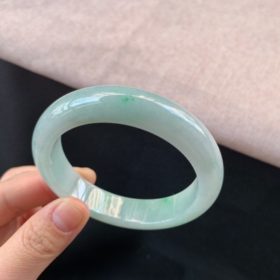 缅甸天然A货翡翠冰糯种飘绿正装手镯55.1mm老坑玉手镯54/55圈口