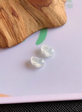 缅甸A货翡翠冰种貔貅一对