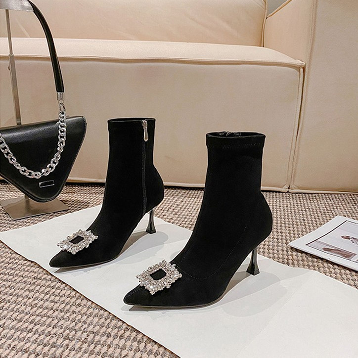 新款黑色绒面瘦瘦靴尖头水钻细跟