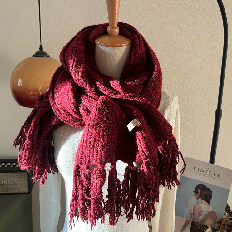 秋冬百搭酒红色竖纹手工流苏围巾