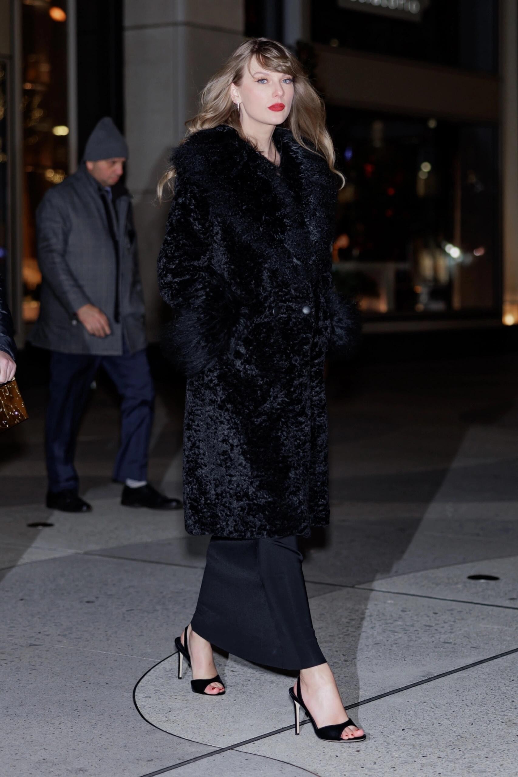 Taylor Swift霉霉街头穿搭明星同款一整套穿搭真皮草大衣女款新款