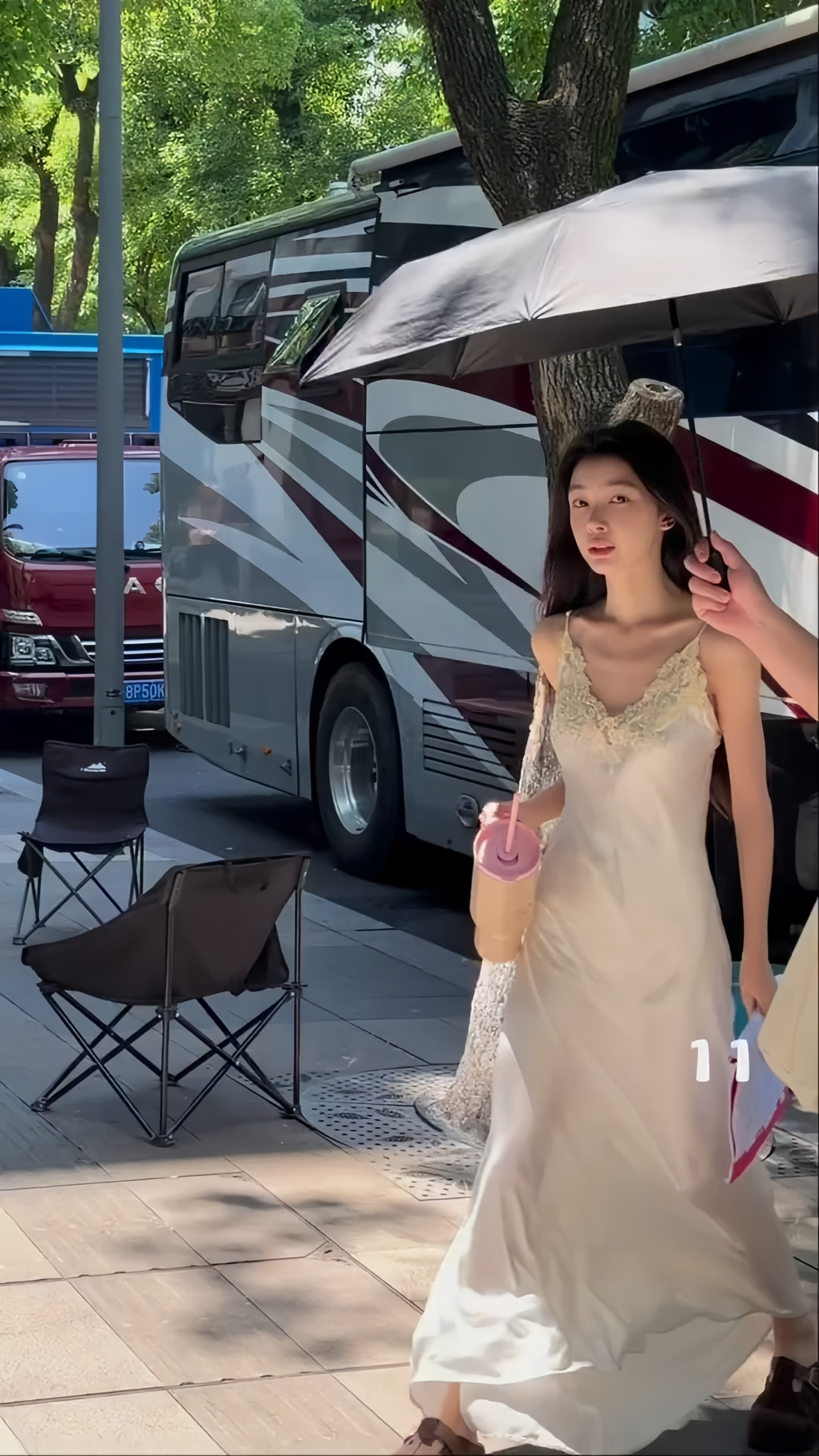 【高定】易梦玲同款性感吊带长裙女夏款蕾丝丝绸长款白晨袍连衣裙