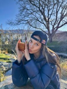 【谷爱凌】明星同款一整套穿搭连帽羽绒服女2025冬季新款白鸭绒女