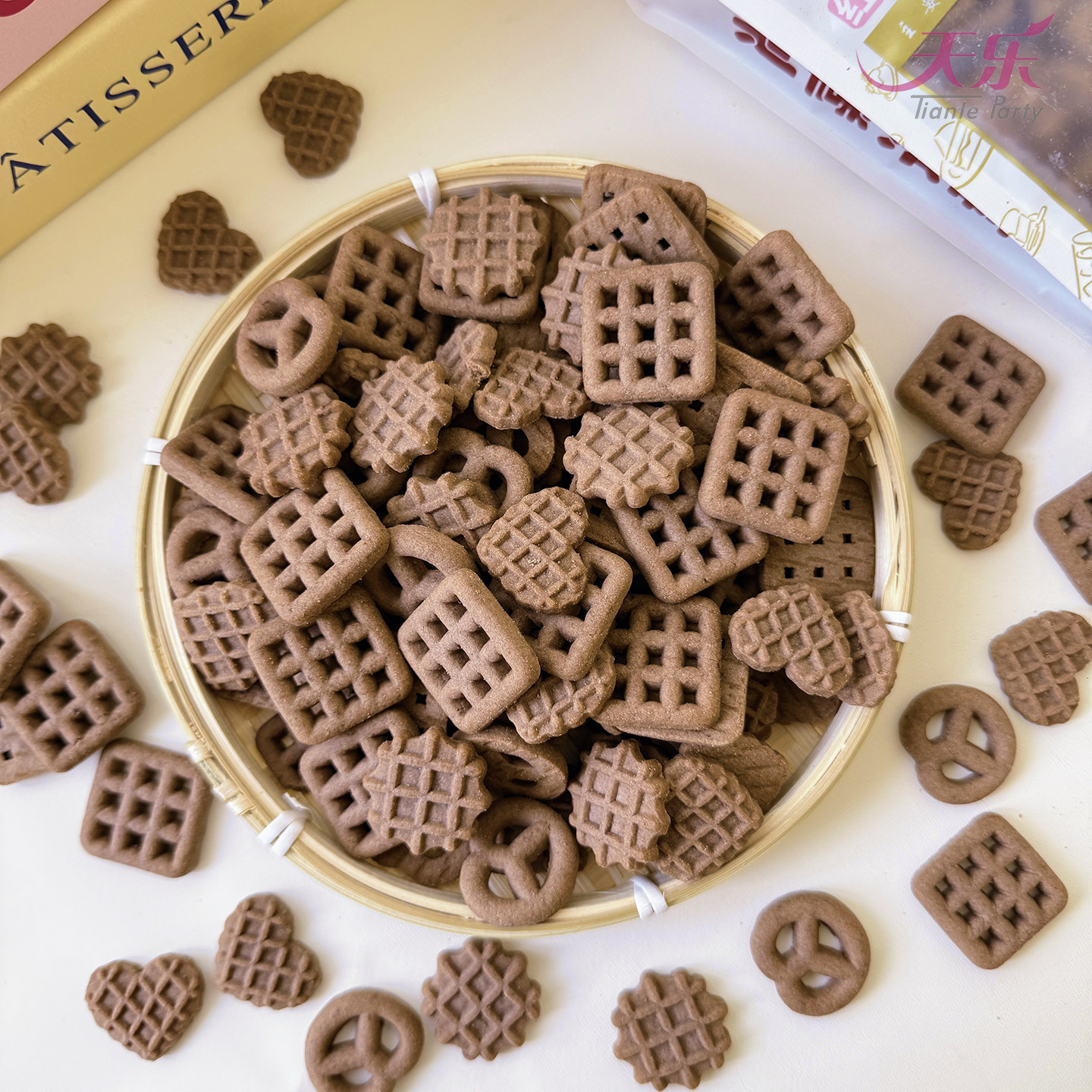 混合饼干蛋糕装饰摆件华夫蝴蝶结网格饼干纸杯甜品可食用烘焙配件,节庆用品/礼品,蛋糕/烘焙装饰用品,淘宝优惠券,粉丝福利购,淘宝优惠卷