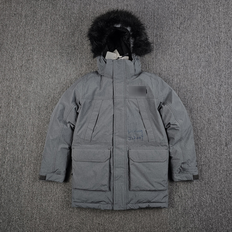 331707胸围96大童款 tf销毁样板衣 多处刀口厚实派克羽绒服