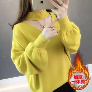 一体绒镂空挂脖毛衣女秋冬新款宽松灯笼袖加绒加厚套头针织打底衫