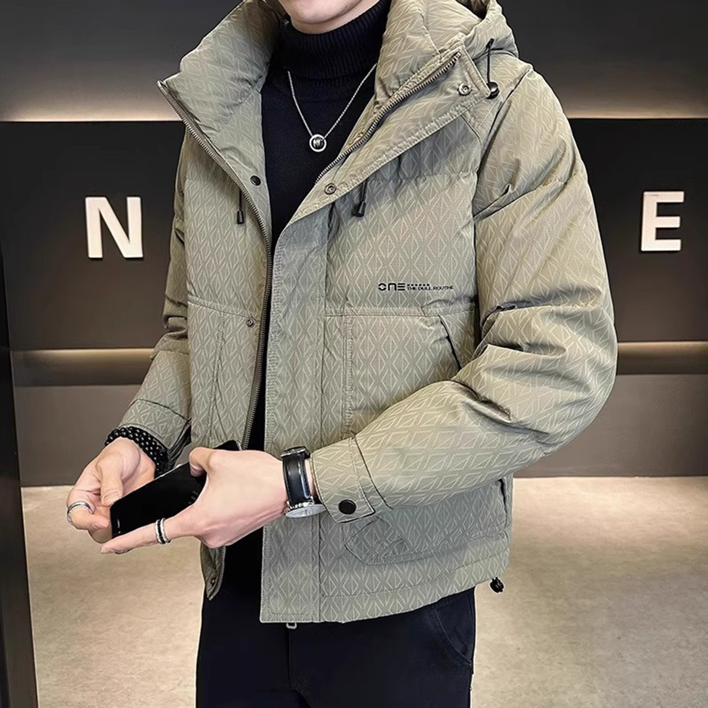 天骏百货连帽立领羽绒服男士休闲连帽夹克高级感保暖外套男士上衣